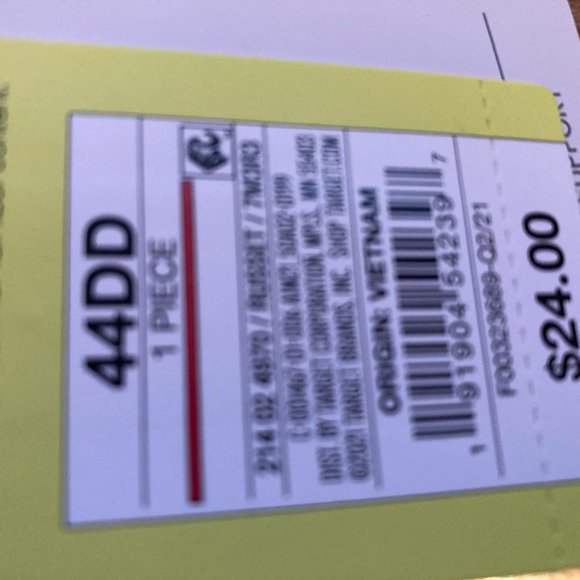 4 All-in-motion 44DD bras - Picture 2 of 2